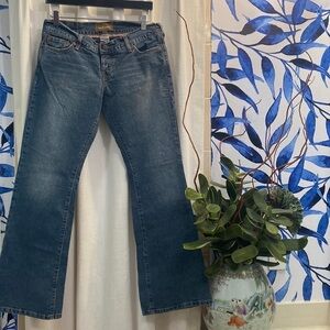 NWT Girl’s Hollister Cali Flare Cotton & Spandex Jeans Size 5